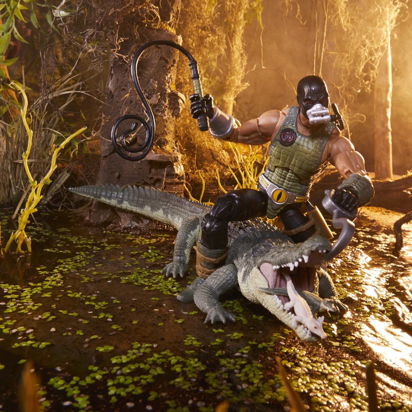 hasbro gi joe classified series croc master on top of fiona in action pose