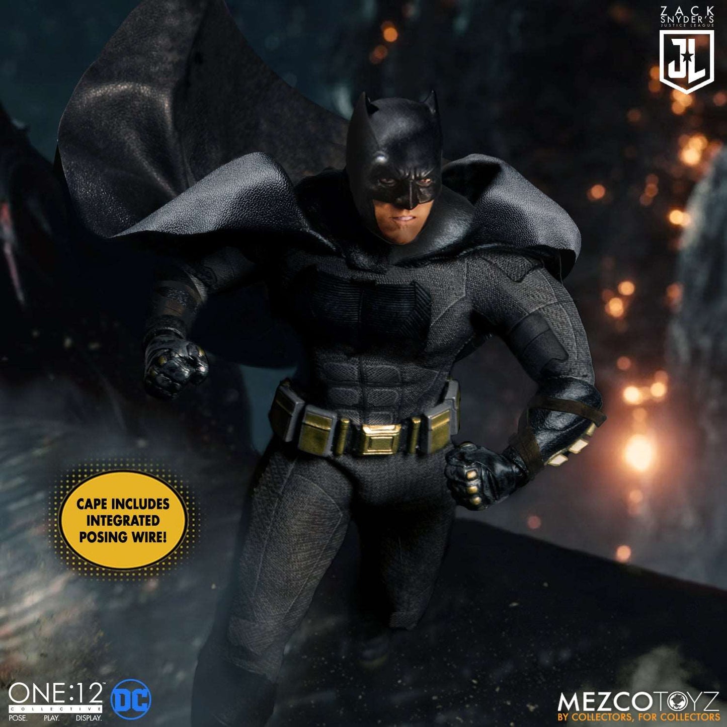 Mezco One Twelfth Collective Zack Snyder’s Justice League Deluxe Steel Boxed Set Batman figure with cape and integrated posing wire