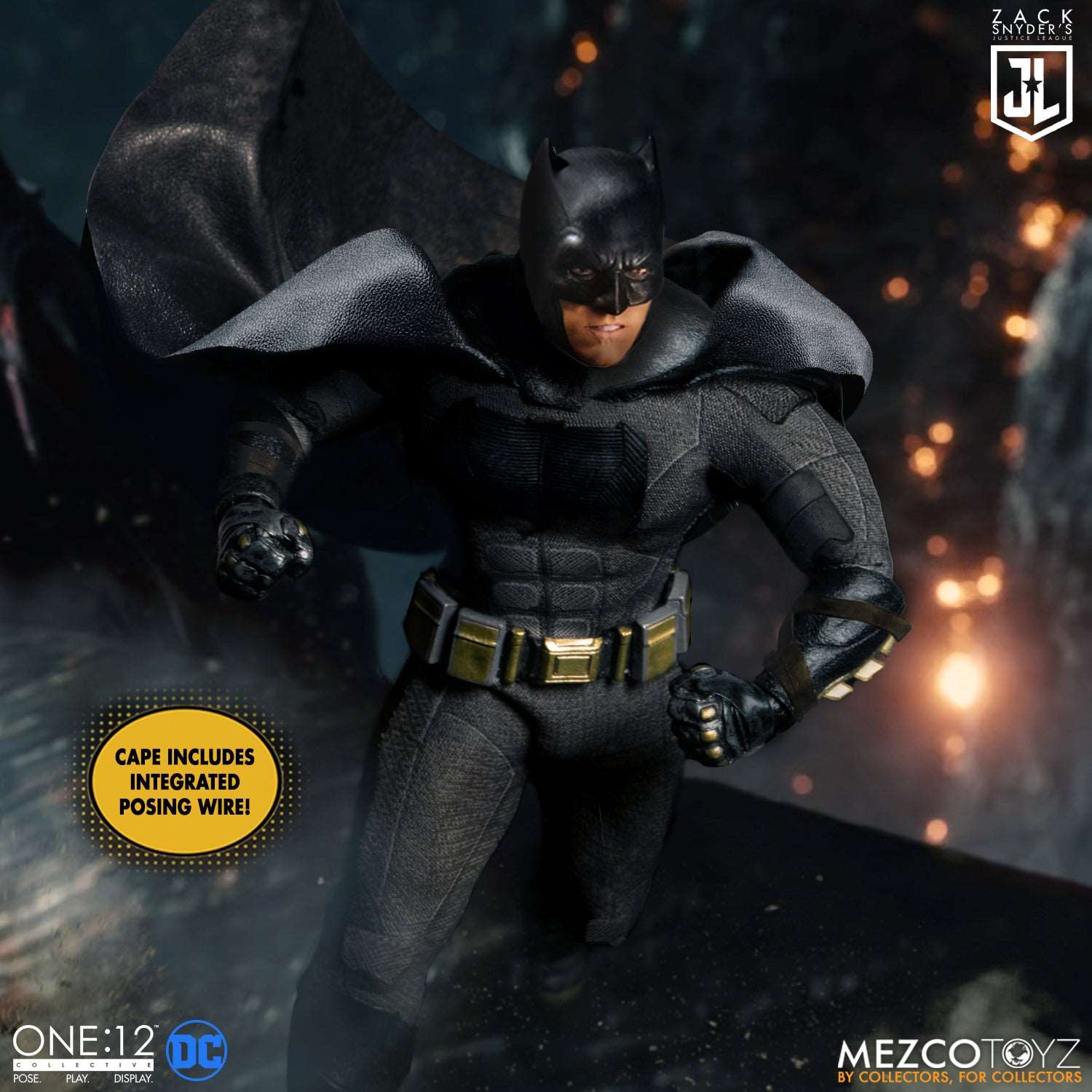 Mezco One Twelfth Collective Zack Snyder’s Justice League Deluxe Steel Boxed Set Batman figure with cape and integrated posing wire