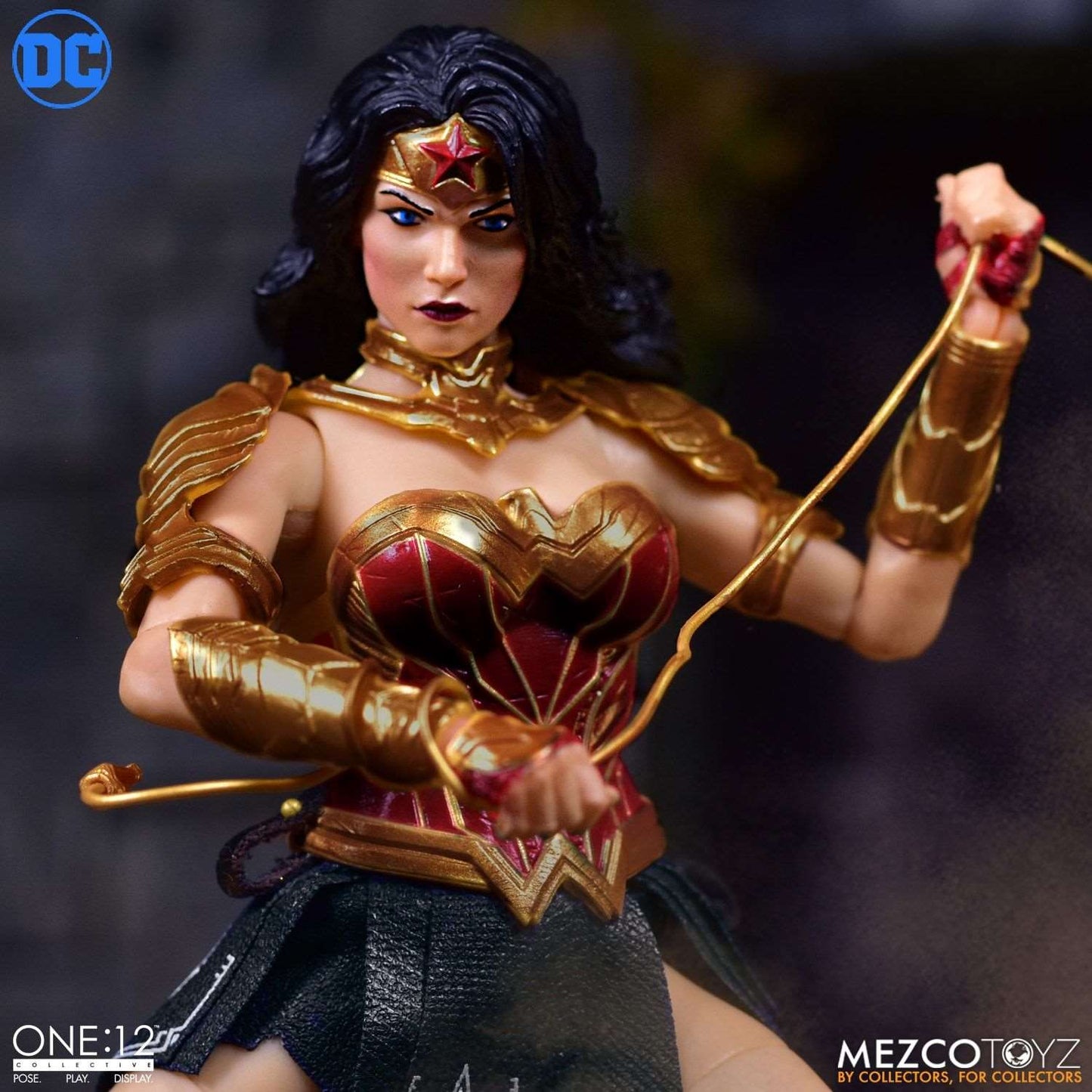 Mezco One:12 DC Universe Wonder Woman figure and golden lasso